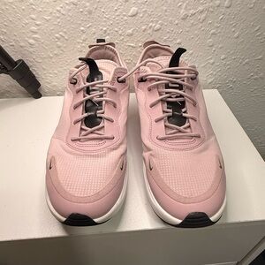 Nike Air Max  Women's Pink Sneakers
